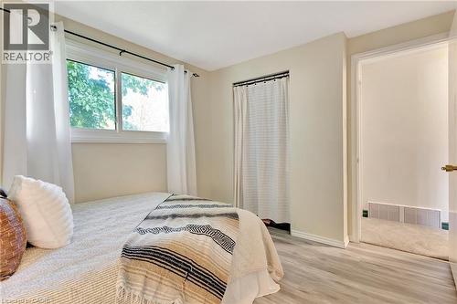 98 Belwood Crescent, Kitchener, ON - Indoor Photo Showing Bedroom