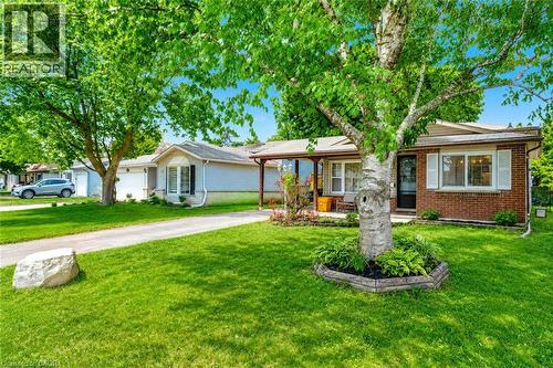 98 Belwood Crescent, Kitchener, ON - Outdoor