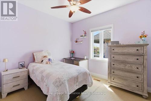 109 Pinnacle Street, Brighton, ON - Indoor Photo Showing Bedroom