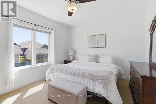 109 Pinnacle Street, Brighton, ON - Indoor Photo Showing Bedroom