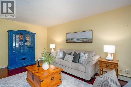69 Herkimer Street Unit# 203, Hamilton, ON - Indoor Photo Showing Living Room