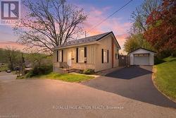 9 KEETON LANE Brant, ON N3L 1M8