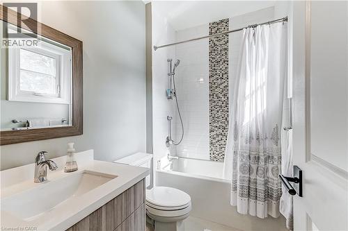 1569 Wembury Road, Mississauga, ON - Indoor Photo Showing Bathroom