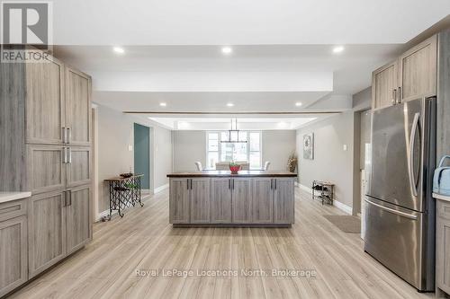 38 Foliage Drive, Tiny, ON - Indoor