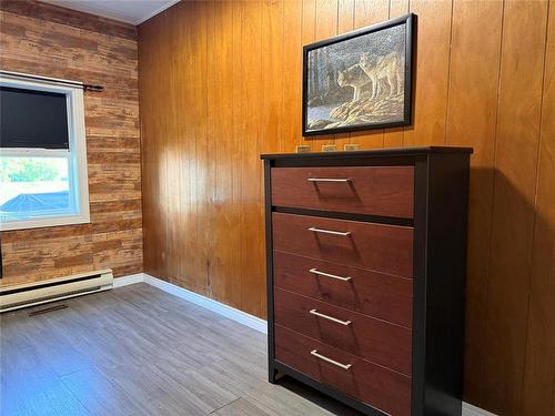 2 Walmore Drive, Ashern, MB - Indoor Photo Showing Other Room