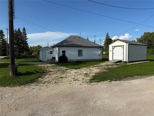 2 Walmore Drive, Ashern, MB - Outdoor