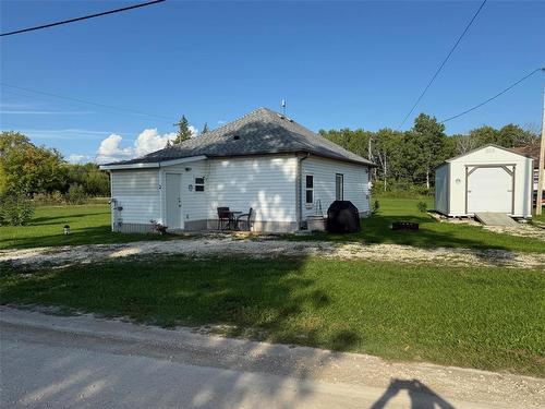 2 Walmore Drive, Ashern, MB - Outdoor