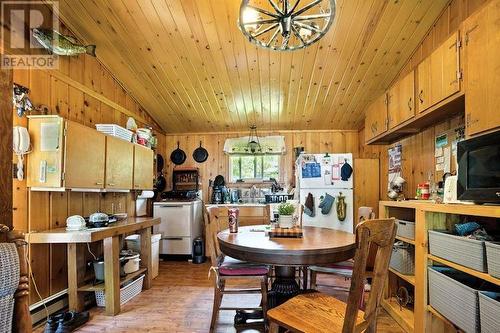 399 Leisure Bay Rd, Blind River, ON - Indoor Photo Showing Dining Room