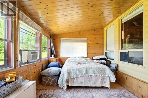 399 Leisure Bay Rd, Blind River, ON - Indoor Photo Showing Bedroom