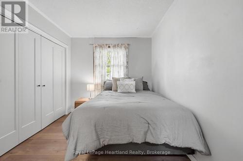 36589 Dunlop Drive, Ashfield-Colborne-Wawanosh (Colborne), ON - Indoor Photo Showing Bedroom