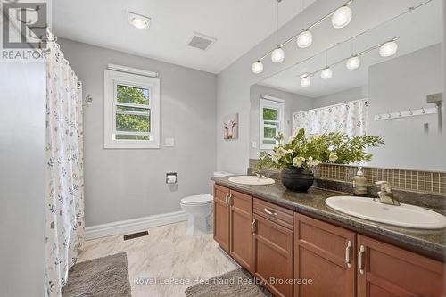 36589 Dunlop Drive, Ashfield-Colborne-Wawanosh (Colborne), ON - Indoor Photo Showing Bathroom