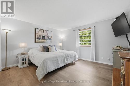 36589 Dunlop Drive, Ashfield-Colborne-Wawanosh (Colborne), ON - Indoor Photo Showing Bedroom