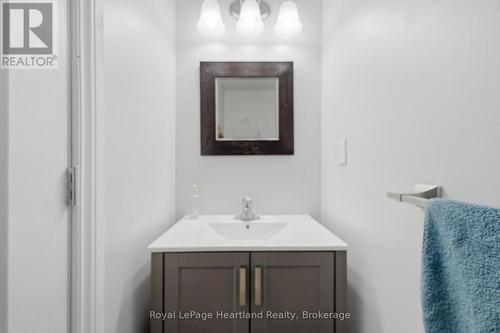 36589 Dunlop Drive, Ashfield-Colborne-Wawanosh (Colborne), ON - Indoor Photo Showing Bathroom