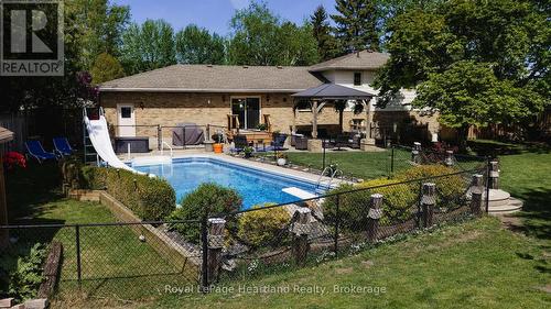 36589 Dunlop Drive, Ashfield-Colborne-Wawanosh (Colborne), ON - Outdoor With In Ground Pool