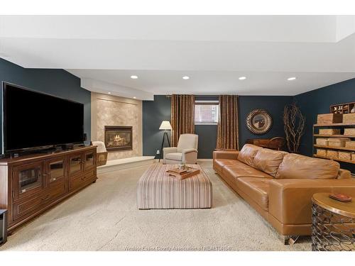 944 Thompson, Windsor, ON 