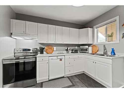 1056 Gladstone, Windsor, ON 