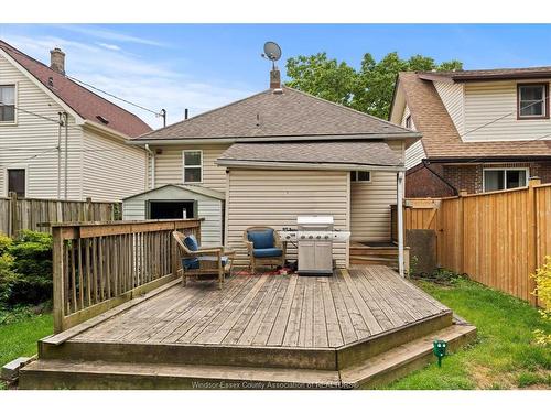 1056 Gladstone, Windsor, ON 
