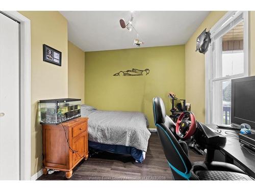 1056 Gladstone, Windsor, ON 
