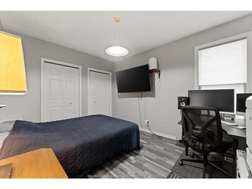 1056 Gladstone, Windsor, ON 