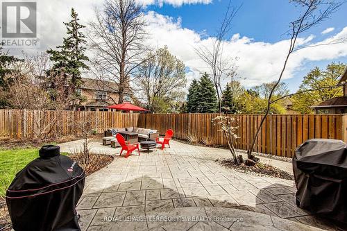 2025 Parklane Crescent, Burlington, ON - Outdoor