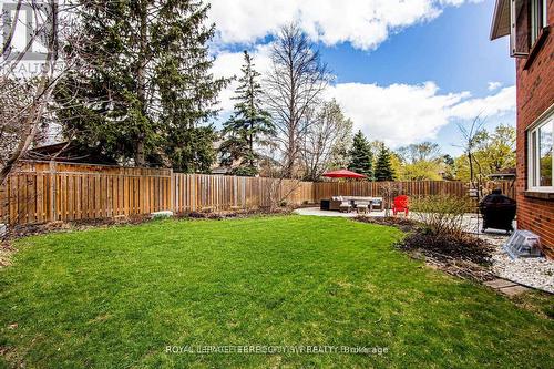 2025 Parklane Crescent, Burlington, ON - Outdoor