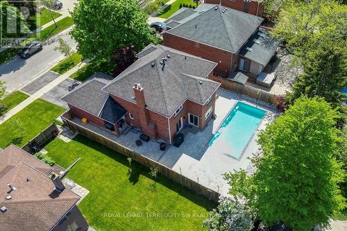 2025 Parklane Crescent, Burlington, ON - Outdoor
