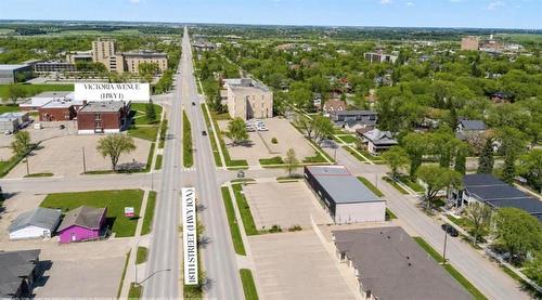 1 601 18Th Street, Brandon, MB 