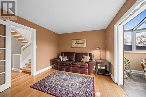 1965 Bromley Road, Ottawa, ON - Indoor Photo Showing Living Room