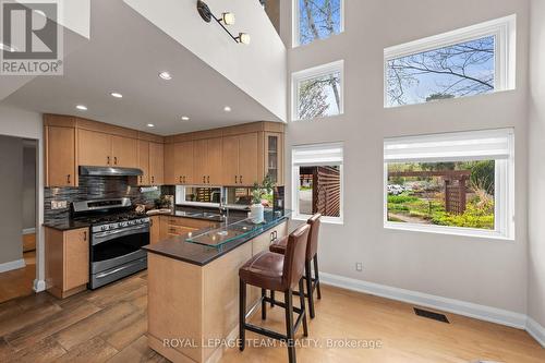 1965 Bromley Road, Ottawa, ON - Indoor Photo Showing Kitchen