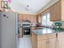382 Bud Gregory Boulevard, Mississauga, ON  - Indoor Photo Showing Kitchen 