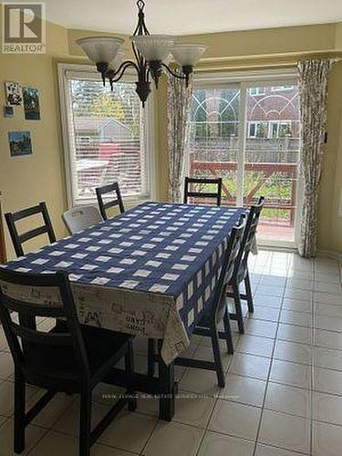 382 Bud Gregory Boulevard, Mississauga, ON - Indoor Photo Showing Dining Room