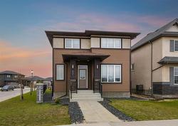 457 BRIDGE LAKE DRIVE Drive  Winnipeg, MB R3Y 0S3