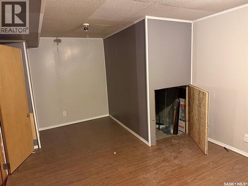 603 5Th Street Sw, Eston, SK - Indoor Photo Showing Other Room