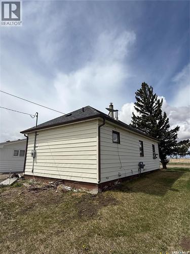 603 5Th Street Sw, Eston, SK - Outdoor