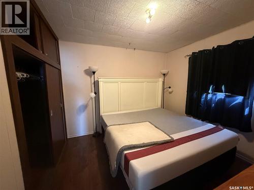 603 5Th Street Sw, Eston, SK - Indoor Photo Showing Bedroom