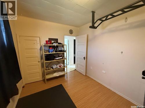 603 5Th Street Sw, Eston, SK - Indoor