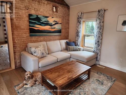 26 York Street, Prince Edward County (Picton), ON 