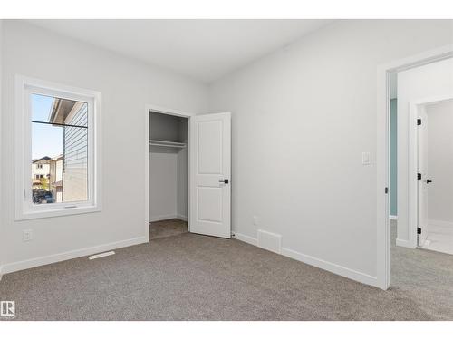 8727 181 Av Nw, Edmonton, AB - Indoor Photo Showing Other Room