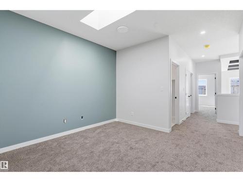 8727 181 Av Nw, Edmonton, AB - Indoor Photo Showing Other Room