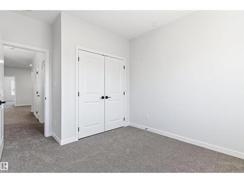 8727 181 Av Nw, Edmonton, AB - Indoor Photo Showing Other Room