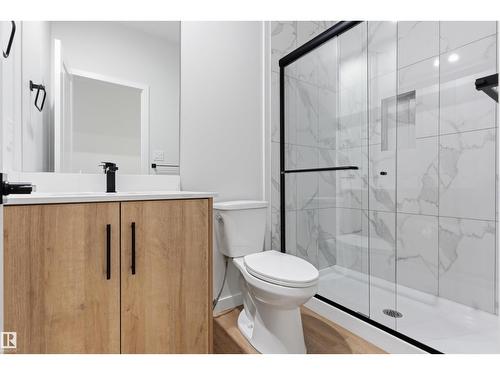 8727 181 Av Nw, Edmonton, AB - Indoor Photo Showing Bathroom