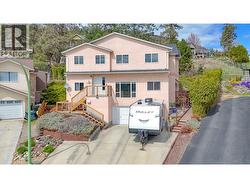 1802 Edgehill Court Kelowna, BC V1V 1R7