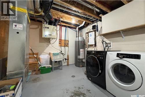 4301 Green Poplar Lane, Regina, SK - Indoor Photo Showing Laundry Room