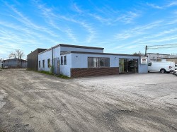 2040 Av. Francis-Hughes  Laval (Chomedey), QC H7S 1N4