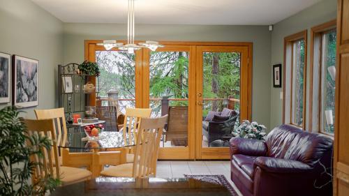 3023 Westside Road, Moyie, BC - Indoor