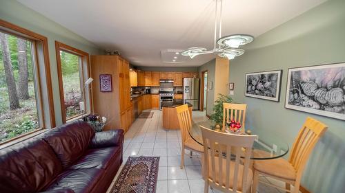 3023 Westside Road, Moyie, BC - Indoor