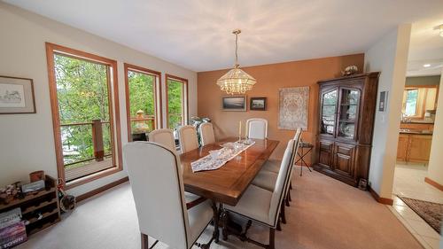 3023 Westside Road, Moyie, BC - Indoor Photo Showing Dining Room