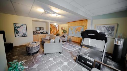 3023 Westside Road, Moyie, BC - Indoor