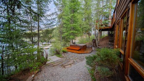 3023 Westside Road, Moyie, BC - Outdoor