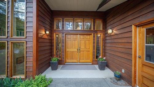 3023 Westside Road, Moyie, BC - Outdoor With Exterior